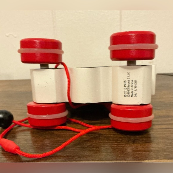 A Rare Vintage 2013 Wooden Snoopy Peanuts Pull Toy - Picture 4 of 4